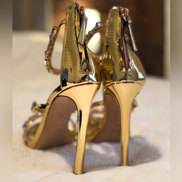 Giuseppe Zanotti South 115 Vinyl Sandals - Picture 9 of 15